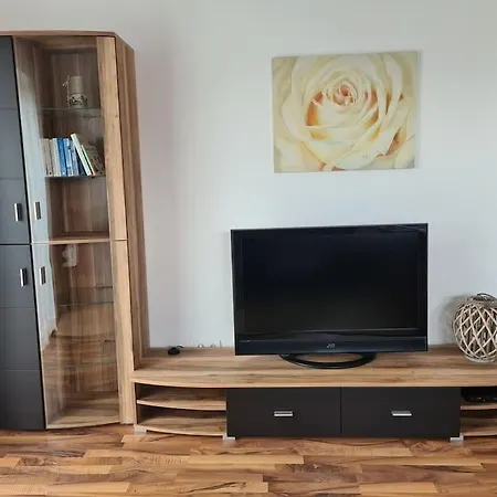 Schoene In Idyllischer Lage 公寓